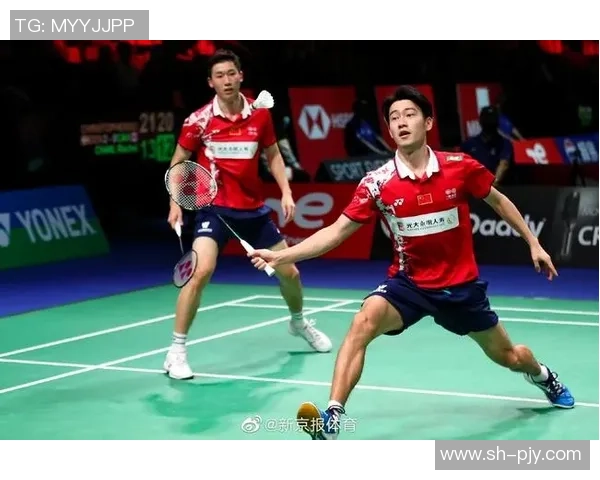 武汉羽毛球队在世界杯上的默契配合展现团队精神与竞技实力