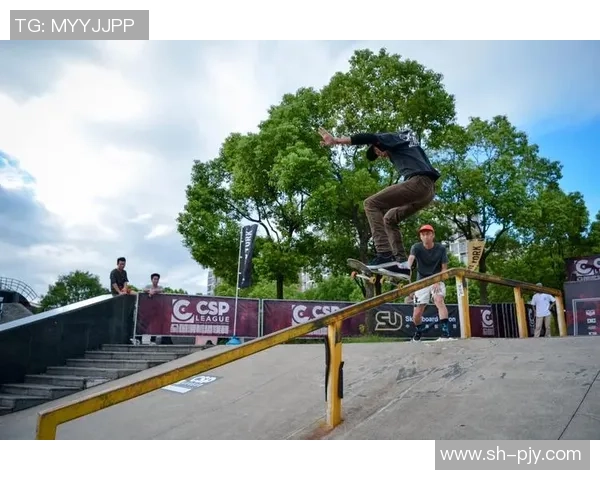 滑板与梦想交织的旅程：王敏的深度对话与人生启示