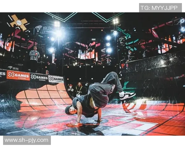 重庆滑板队在全国街舞大赛中以65分稳居积分榜首位 重庆滑板队在全国街舞大赛中以65分稳居积分榜首位