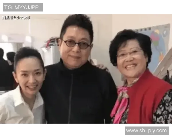 王芳专访:从青涩少女到羽毛球冠军的奋斗与成长之路 王芳专访:从青涩少女到羽毛球冠军的奋斗与成长之路